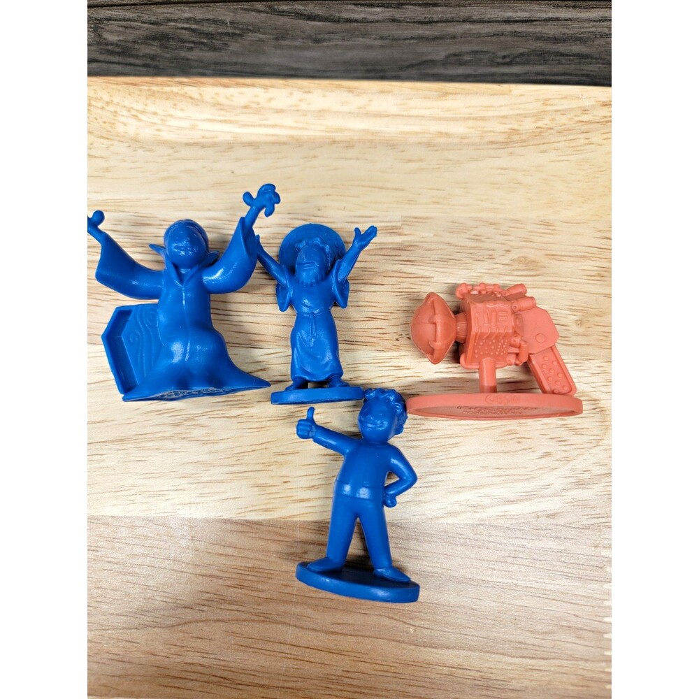 Hasbro Operation Disney Token Lot of 4 Plastic Blue/Orange MPN 4271 2004